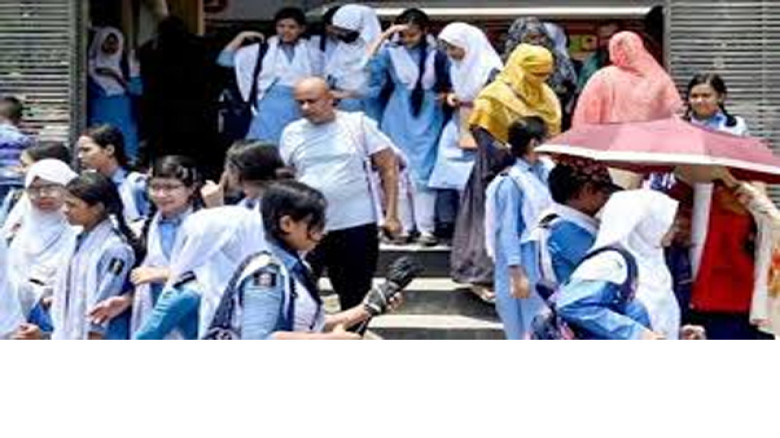 বার্ষিক ছুটি কমানোয় ক্ষুব্ধ শিক্ষার্থী–অভিভাবক, পুনর্বিবেচনা