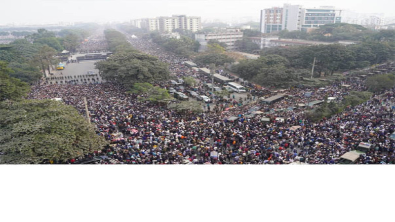 তারেক রহমানের আবেগঘন আহ্বান ও জনসমুদ্রের প্রার্থনা: চিরনিদ্র