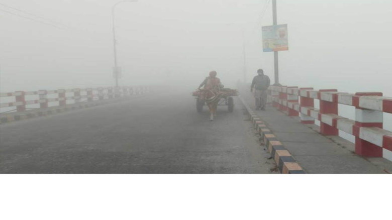 ঘন কুয়াশা ও কম তাপমাত্রায় জনজীবন বিপর্যস্ত
