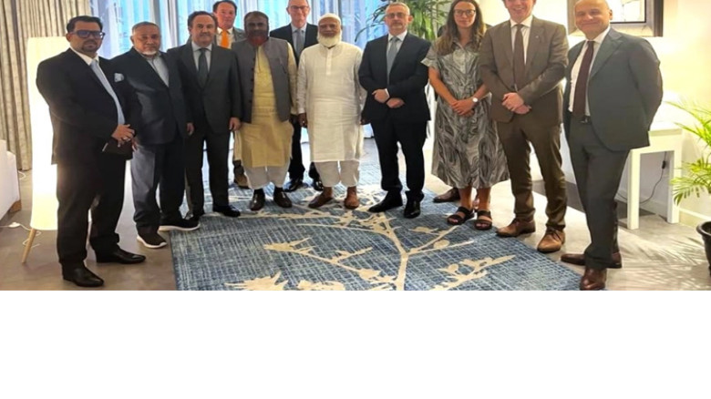 বিদেশি কূটনীতিক ও শিক্ষাবিদদের সঙ্গে ধারাবাহিক বৈঠকে ব্যস্ত 