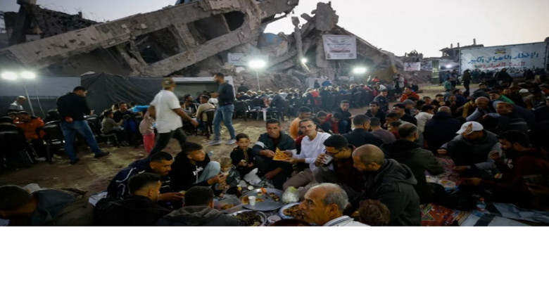 গাজায় ইসরায়েলি হামলায় ৫ শিশুসহ নিহত ১৩, যুদ্ধবিরতি লঙ্ঘনের অ