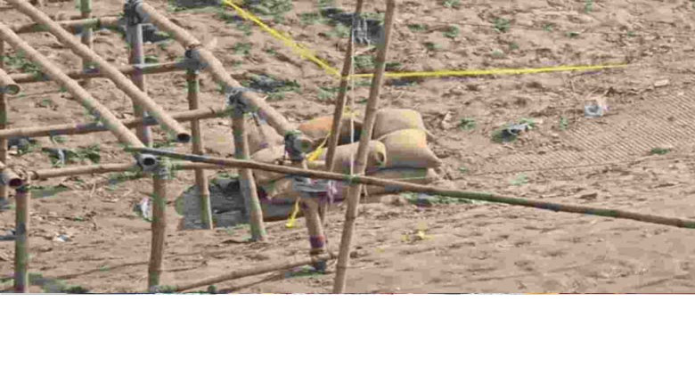 স্কুলব্যাগে লুকানো ছিল রিমোট কন্ট্রোল বোমা, ফরিদপুরে বড় বিপদ