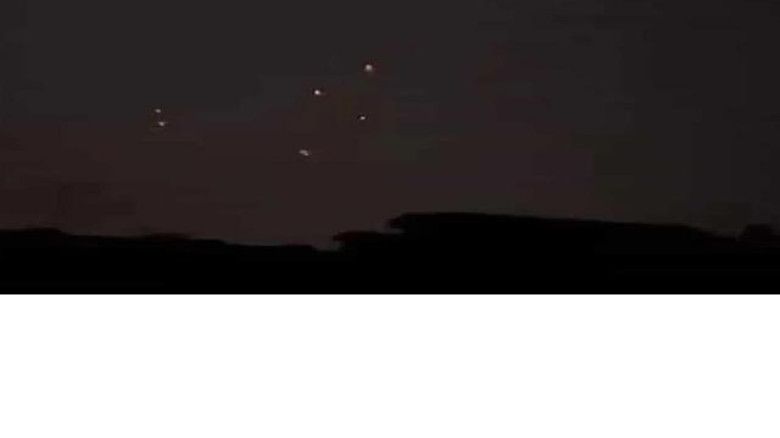 ফের ভারত-পাকিস্তান সীমান্তে উত্তেজনা, জম্মুতে একাধিক ড্রোন শ