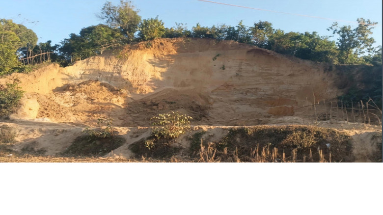 বাজালিয়ায় পাহাড় কাটার অভিযোগে রাতভর যৌথ অভিযান