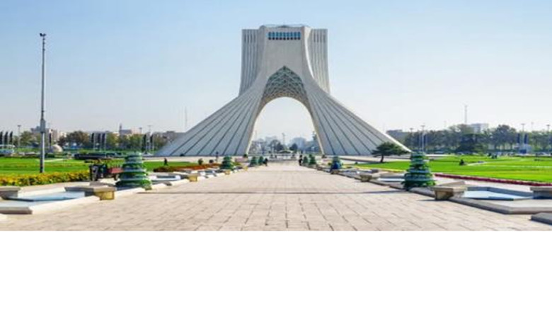 ইরান ছাড়তে নাগরিকদের জরুরি সতর্কতা ফ্রান্স ও কানাডার