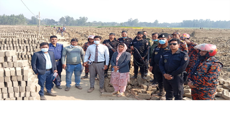 বিরামপুরে অবৈধ ইটভাটার বিরুদ্ধে RAB-১৩ এর  অভিযান, ৪ ভাটায় জ