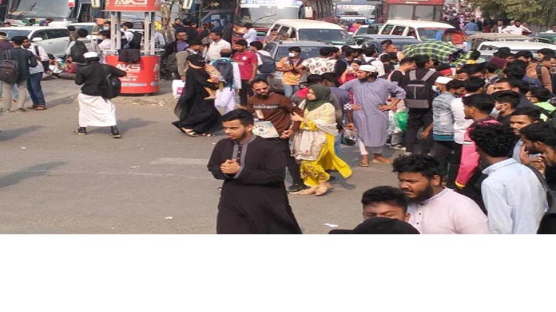 নতুন কর্মসূচি ঘোষণা দিয়ে সড়ক ছাড়লেন ৭ কলেজের শিক্ষার্থীরা...