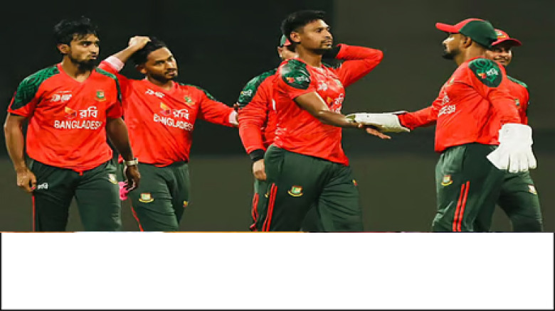 মাঠের বাইরে রাজনীতি, বিপদে দেশের ক্রিকেট