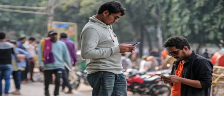 সংসদের লড়াইয়ের চেয়েও বড় অনলাইন নির্বাচন