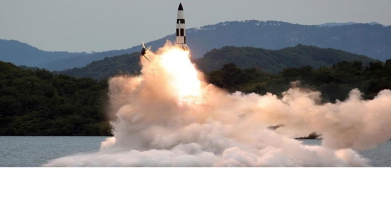 সাগরের দিকে আবারও ক্ষেপণাস্ত্র নিক্ষেপ উত্তর কোরিয়ার