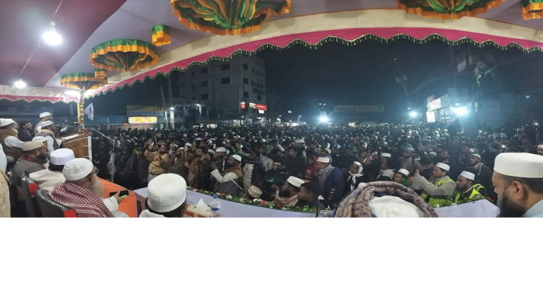 নাসীরুদ্দীন পাটওয়ারীর ওপর হামলার প্রতিবাদে মুখ খুললেন মামুনু