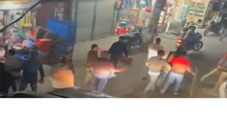 ফরিদগঞ্জে বিদ্রোহী প্রার্থীর সভাকে কেন্দ্র করে রাতভর সংঘর্ষ