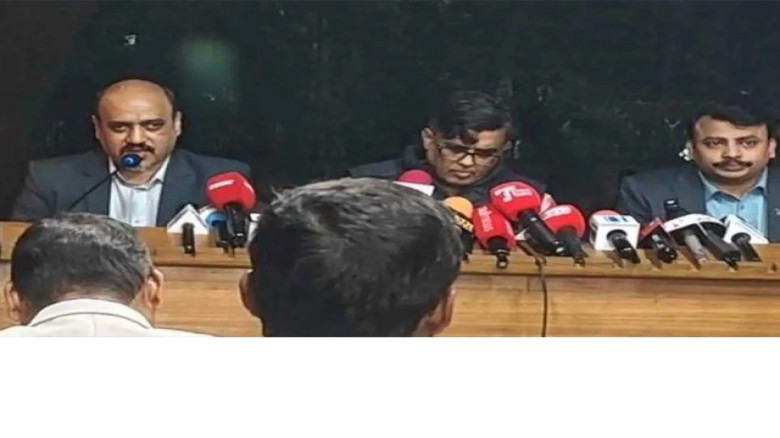 সক্ষমতা নিয়ে সন্দেহ, ‘পাশা’র পর্যবেক্ষক কার্ড স্থগিত ইসির