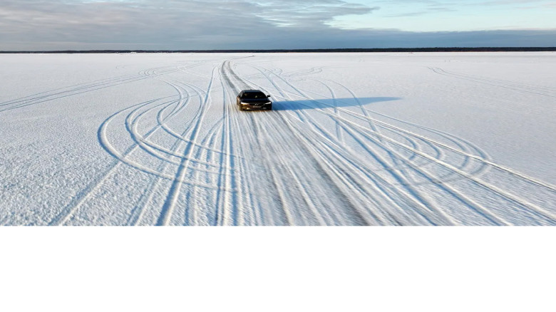 এস্তোনিয়ার দ্বীপ সংযোগে বরফের সড়ক খোলা