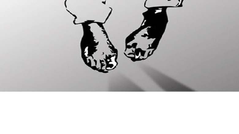 আমগাছ থেকে শ্রমিক নেতা ঝুলন্ত অবস্থায় উদ্ধার