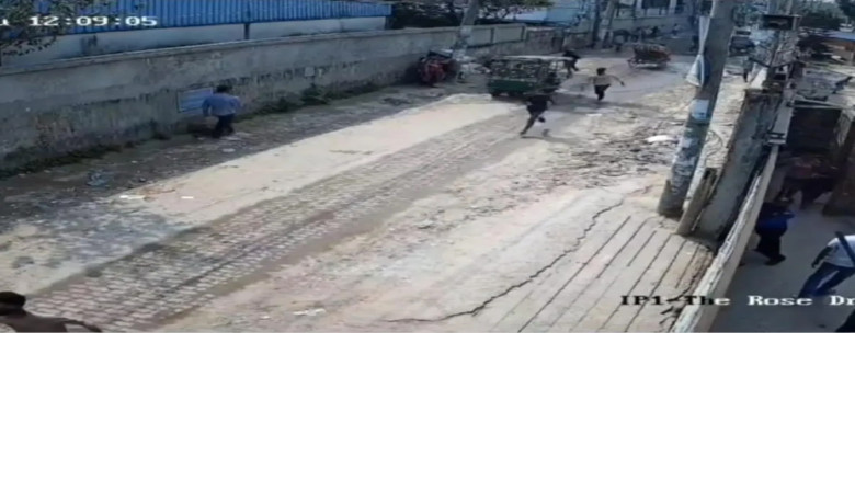 ঝুট ব্যবসাকে কেন্দ্র করে ককটেল বিস্ফোরণ ও ভাঙচুর