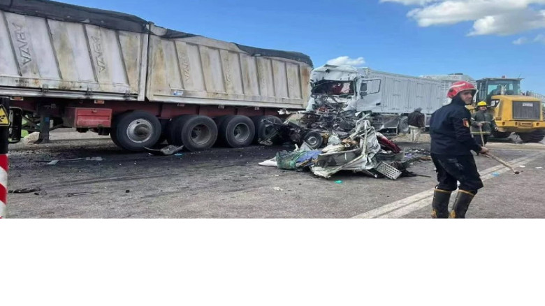 মিসরে ট্রাক–পিকআপ সংঘর্ষে প্রাণ গেল জেলেদের