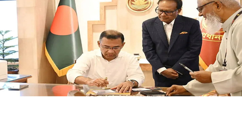 প্রধানমন্ত্রীর কার্যালয়ে প্রথম দিন যেভাবে অফিস শুরু তারেক রহ