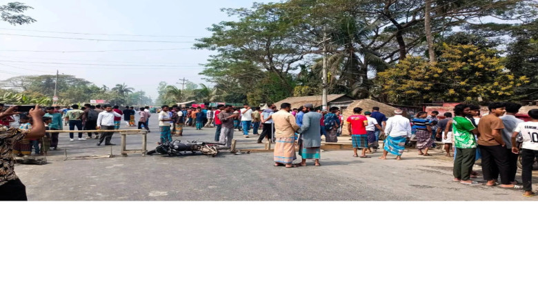 নোয়াখালীতে লরি–মোটরসাইকেল সংঘর্ষে নিহত ১, আহত ২