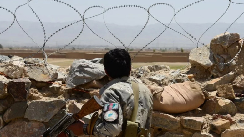 পাকিস্তানের সামরিক স্থাপনায় হামলা চালিয়েছে আফগানিস্তান