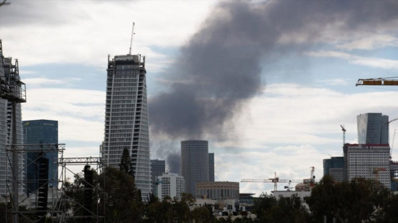 তেল আবিবে দফায় দফায় বিস্ফোরণ, সতর্কসংকেত দেশজুড়ে