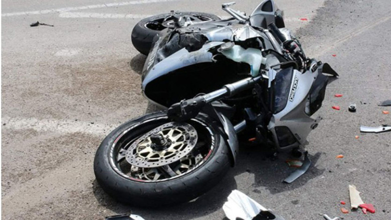 ঢাকা-মাওয়া রোডে মোটরসাইকেল নিয়ন্ত্রণ হারিয়ে প্রাণহানি