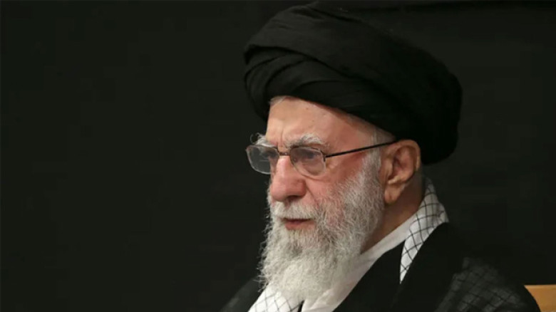 খামেনির বিদায়ী অনুষ্ঠান তেহরানে, দাফন মাশহাদে হবে