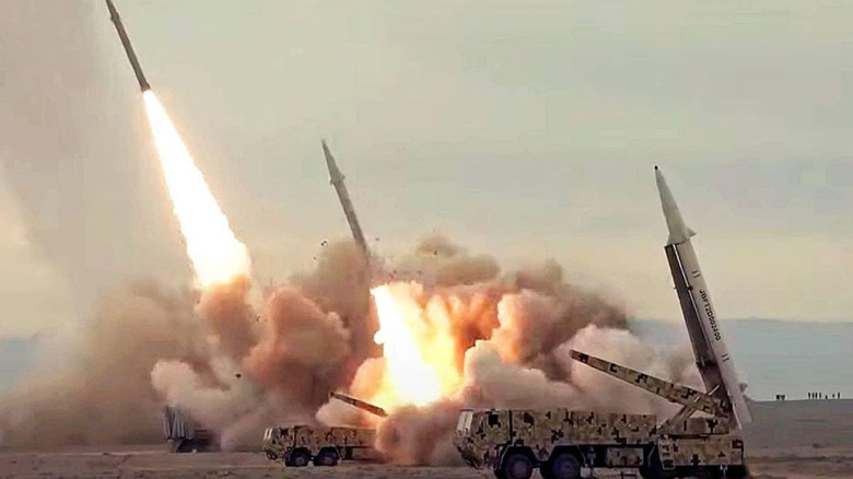 মধ্যপ্রাচ্যে ষষ্ঠ দিনেও হামলা, ইরান আরও ক্ষেপণাস্ত্র ছুঁড়েছে