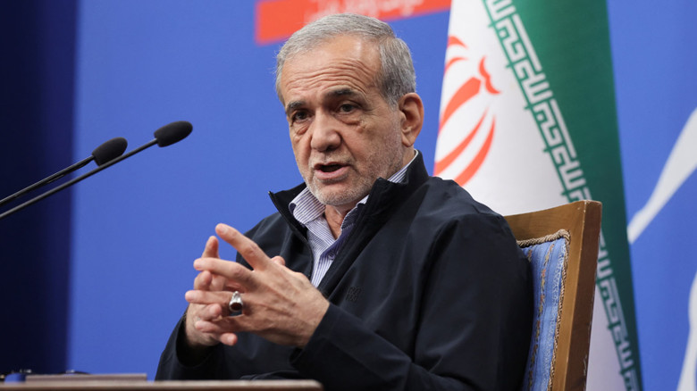 যুক্তরাষ্ট্রকে ঘাঁটি ব্যবহার না দেওয়ায় স্পেনের প্রশংসায় ইরান