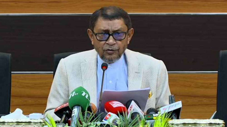 দায়িত্বে অবহেলা, সরকারি চিকিৎসকের বিরুদ্ধে স্বাস্থ্য মন্ত্র