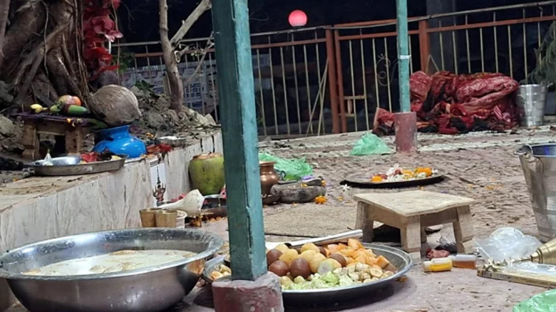 কুমিল্লা নগরীতে মন্দিরে বিস্ফোরণ, চারজন আহত