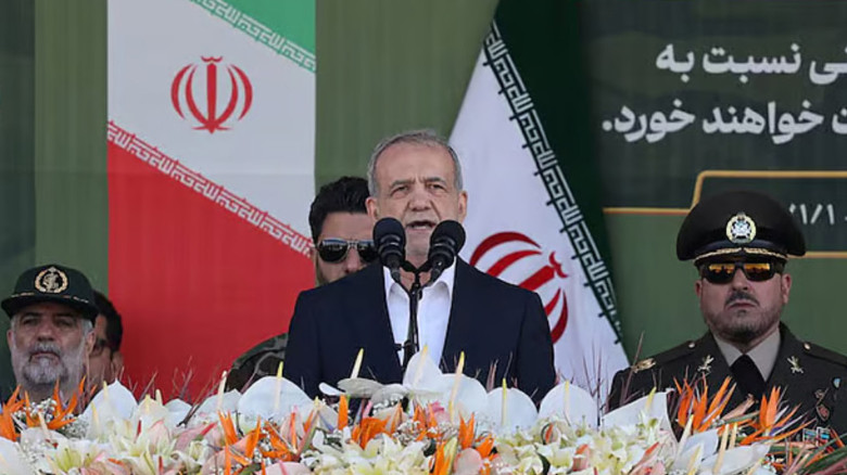 ইরান ঘোষণা: এক ইঞ্চিও জমি ছাড়বেনা শত্রুদের হাতে
