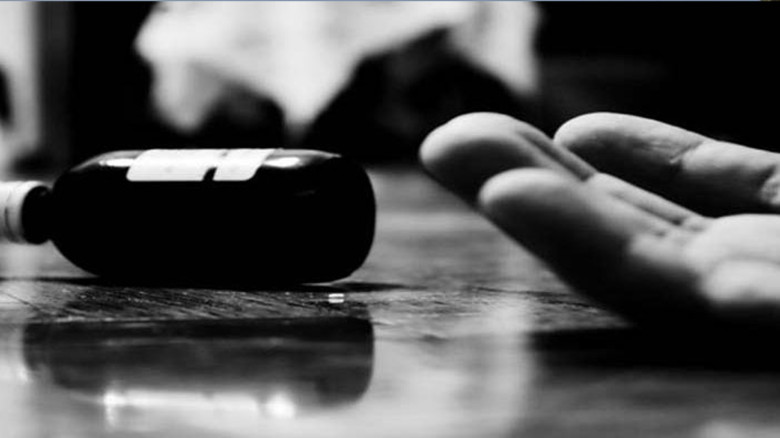 ছেলের সঙ্গে ঝগড়ার পর বিষপান, তিন দিন পর মায়ের মৃত্যু