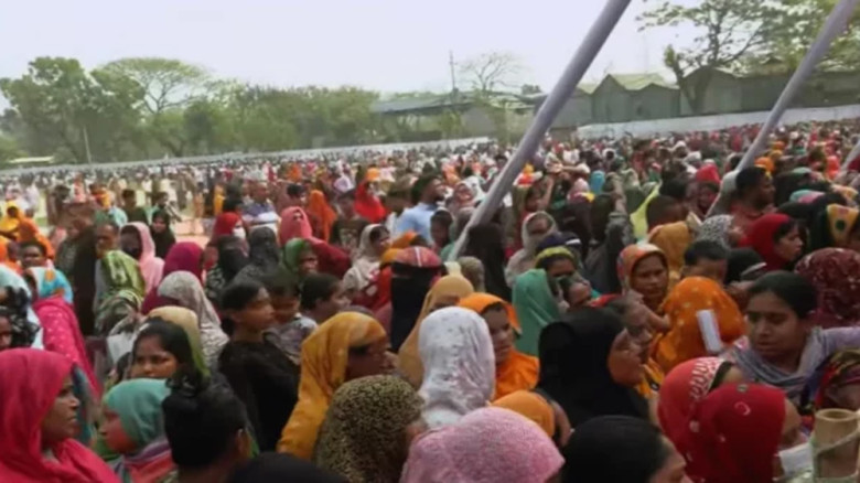 ফ্যামিলি কার্ড উদ্বোধনের দিনেই উপকারভোগীদের অ্যাকাউন্টে টাকা