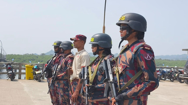 নাফ নদী ও স্থলপথে নজরদারি বাড়িয়েছে বিজিবি