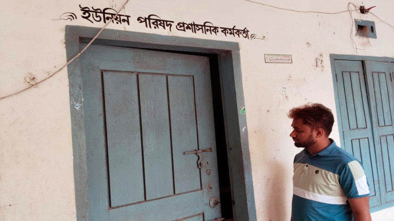 ধুনট ইউনিয়ন পরিষদে চুরি, শোকজ দুই গ্রাম পুলিশ সদস্য