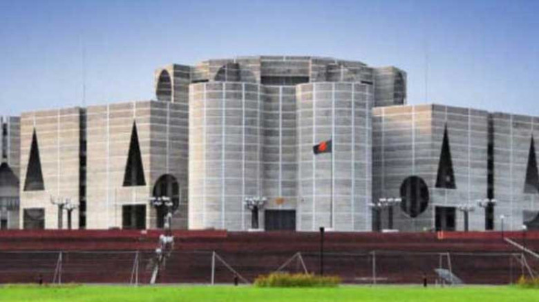 জাতীয় সংসদের অধিবেশনকে ঘিরে সংসদ ভবন এলাকায় বাড়তি নিরাপত্তা