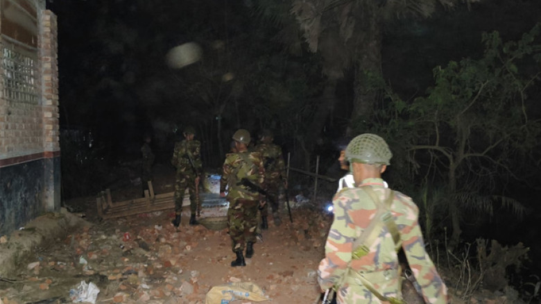 ঝিনাইদহের শৈলকুপায় ভিজিএফ কার্ড বিতর্কে সংঘর্ষ