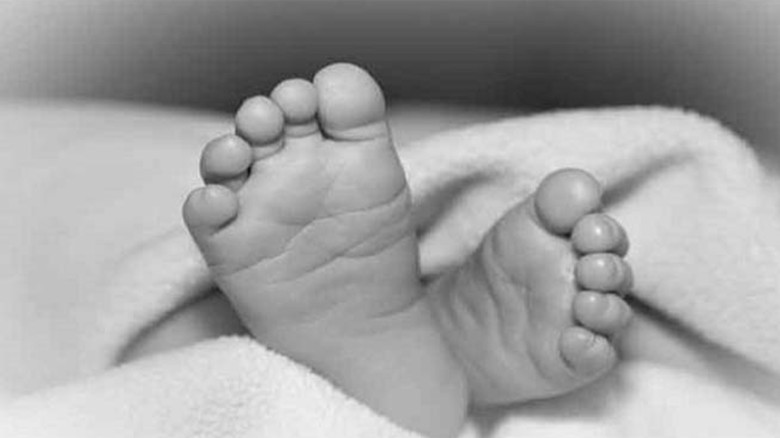 নিখোঁজের একদিন পর প্রতিবেশীর ছাদে শিশুর মরদেহ উদ্ধার