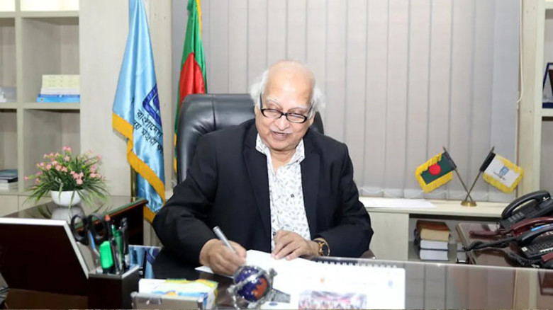 অসুস্থতার কারণে ইউজিসি চেয়ারম্যানের পদত্যাগ