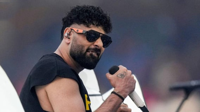 নতুন গান নিয়ে বিতর্ক, বাদশাহকে হত্যার হুমকি