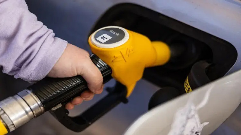 জ্বালানি ঘাটতি মোকাবিলায় কঠোর সিদ্ধান্ত শ্রীলঙ্কার