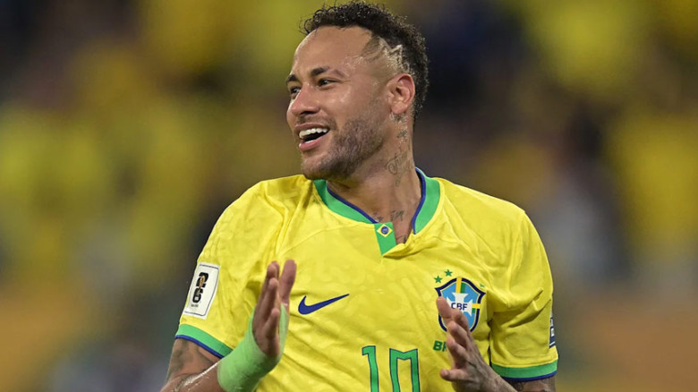 ফিট না থাকায় দলে নেই নেইমার, সুযোগ পেলেন এনদ্রিক