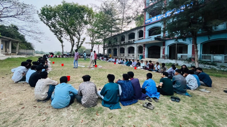 জয় বাংলা স্লোগানে মুখর ইফতার, প্রশাসনের নজরে ঘটনা