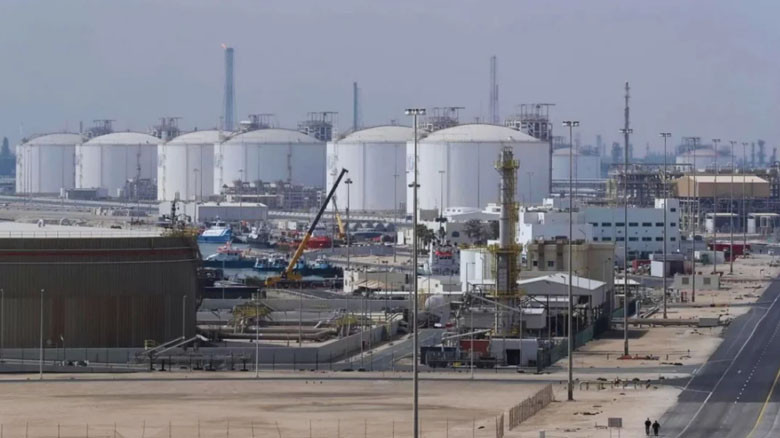 যুদ্ধে ক্ষতিগ্রস্ত কাতারের এলএনজি স্থাপনা, সংকটের মুখে বাংলা