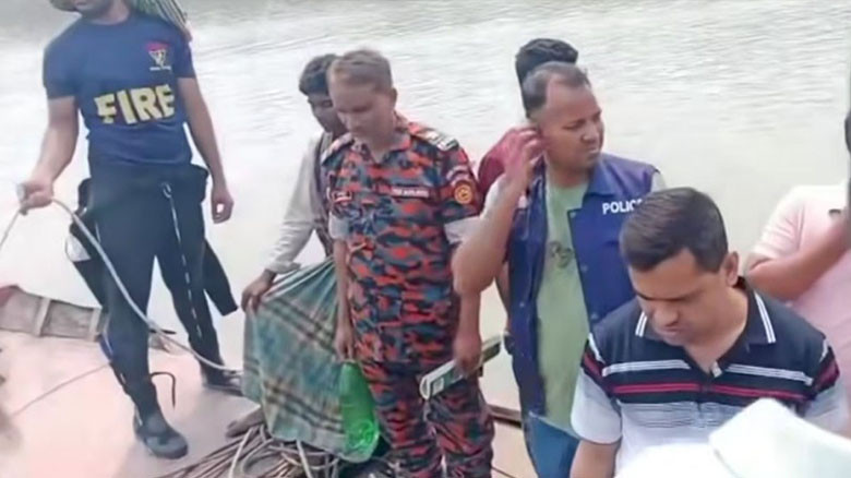 লঞ্চের ধাক্কায় পটুয়াখালীতে তরমুজবাহী ট্রলার ডুবে নিহত ২