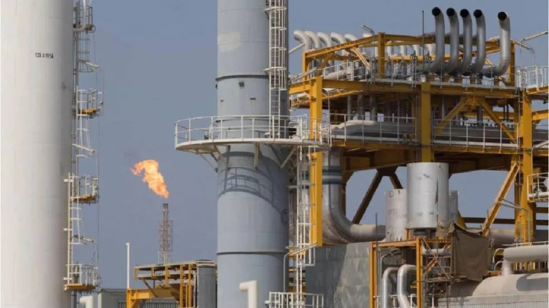 তেলের বাজারে বড় পতনের ইঙ্গিত, ছয় মাসের মধ্যে সর্বনিম্ন প্রবণ