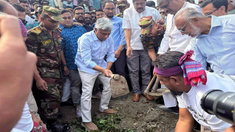 জলাবদ্ধতা দূর করতে ভবদহে খাল খনন কার্যক্রম শুরু