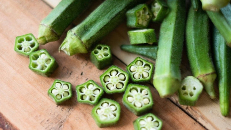 উজ্জ্বল ত্বকের জন্য ঢেঁড়সের গোপন উপকারিতা