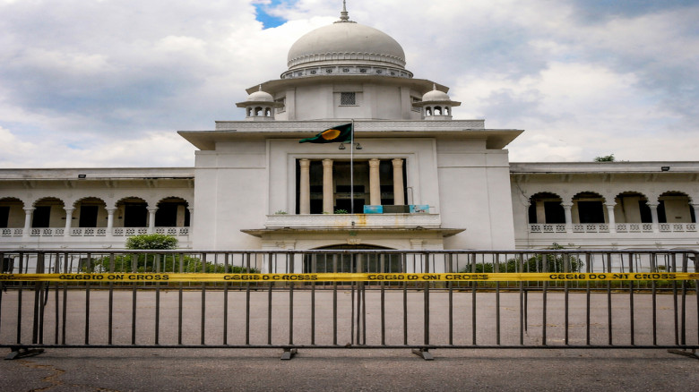 হামের প্রকোপে স্কুল বন্ধের নির্দেশনা চেয়ে হাইকোর্টে রিট